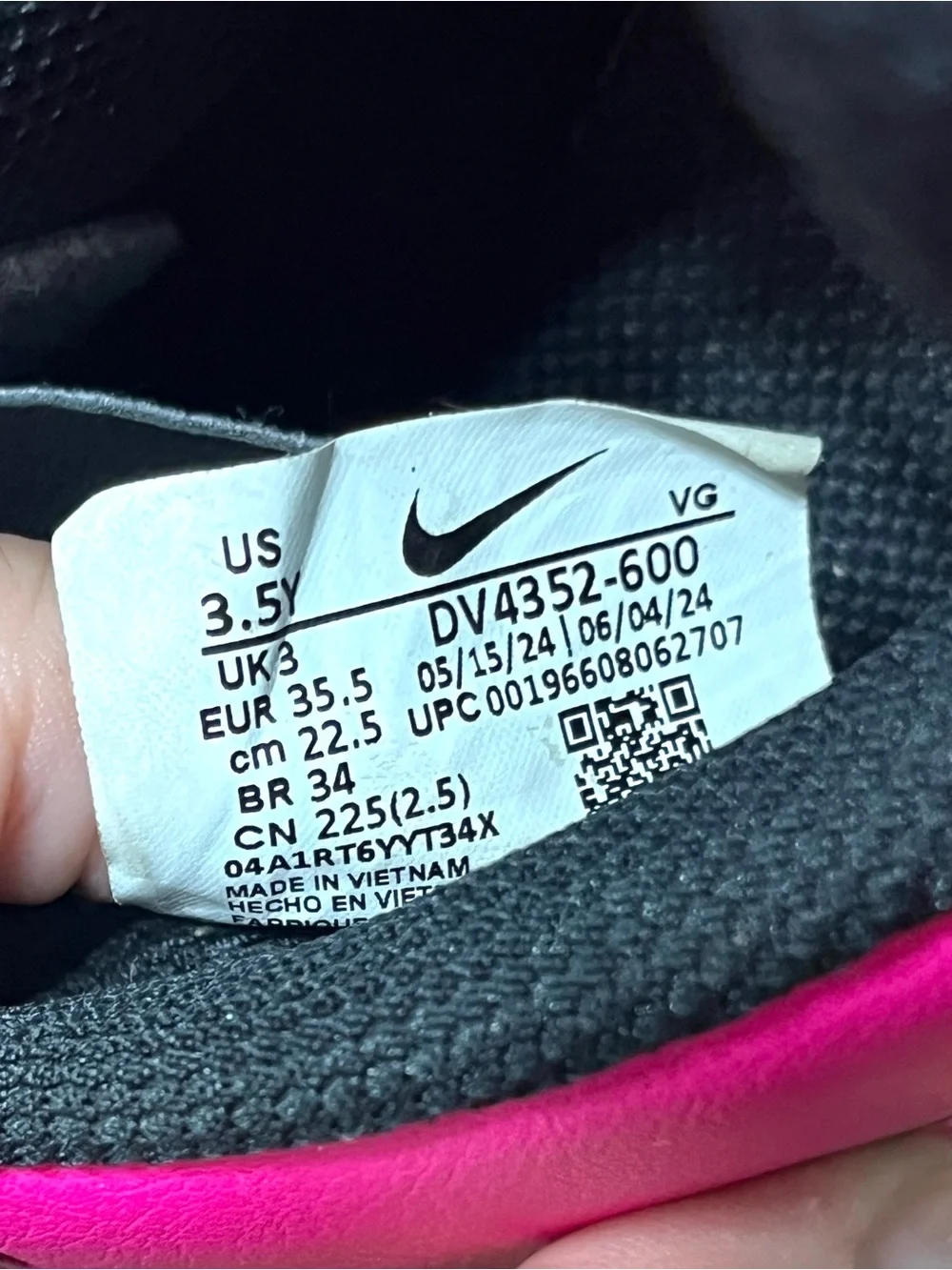 Nike Jr. Tiempo Legend 10 Club Soccer Cleats Fierce Pink Black